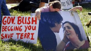 Her Vegetative State Caused Congress, President Bush and Even the Pope to Weigh In